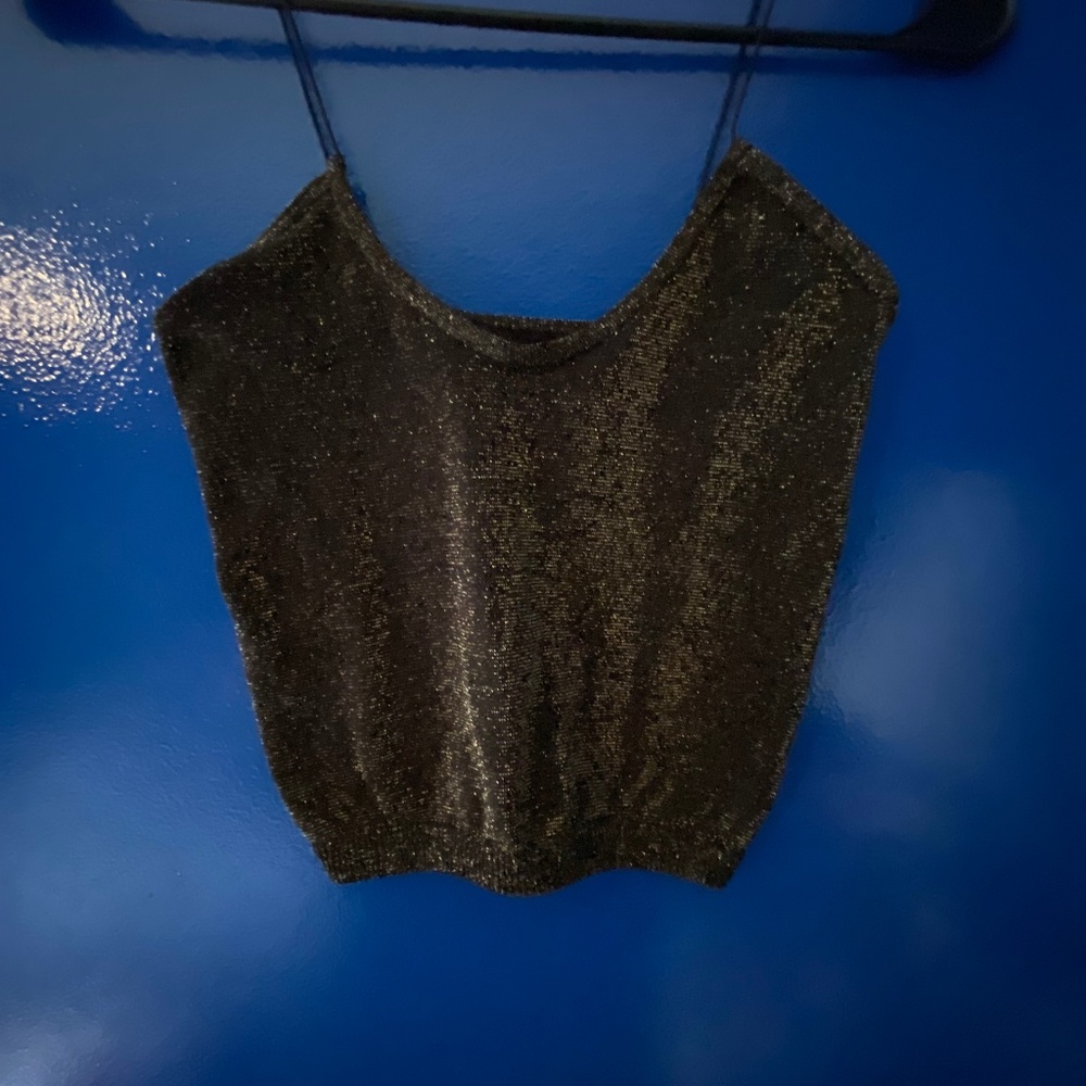 Black and shiny gold tank top crop top